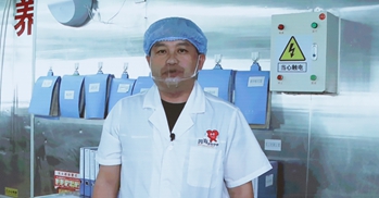 全國五一勞動獎章獲得者、陜西榆林四海食品配送有限責任公司生產班組組長 趙志新 李凡攝_副本.jpg